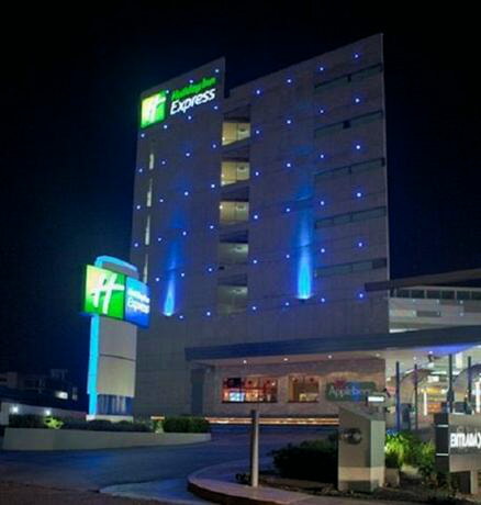 Holiday Inn Express Toluca Galerias Metepec